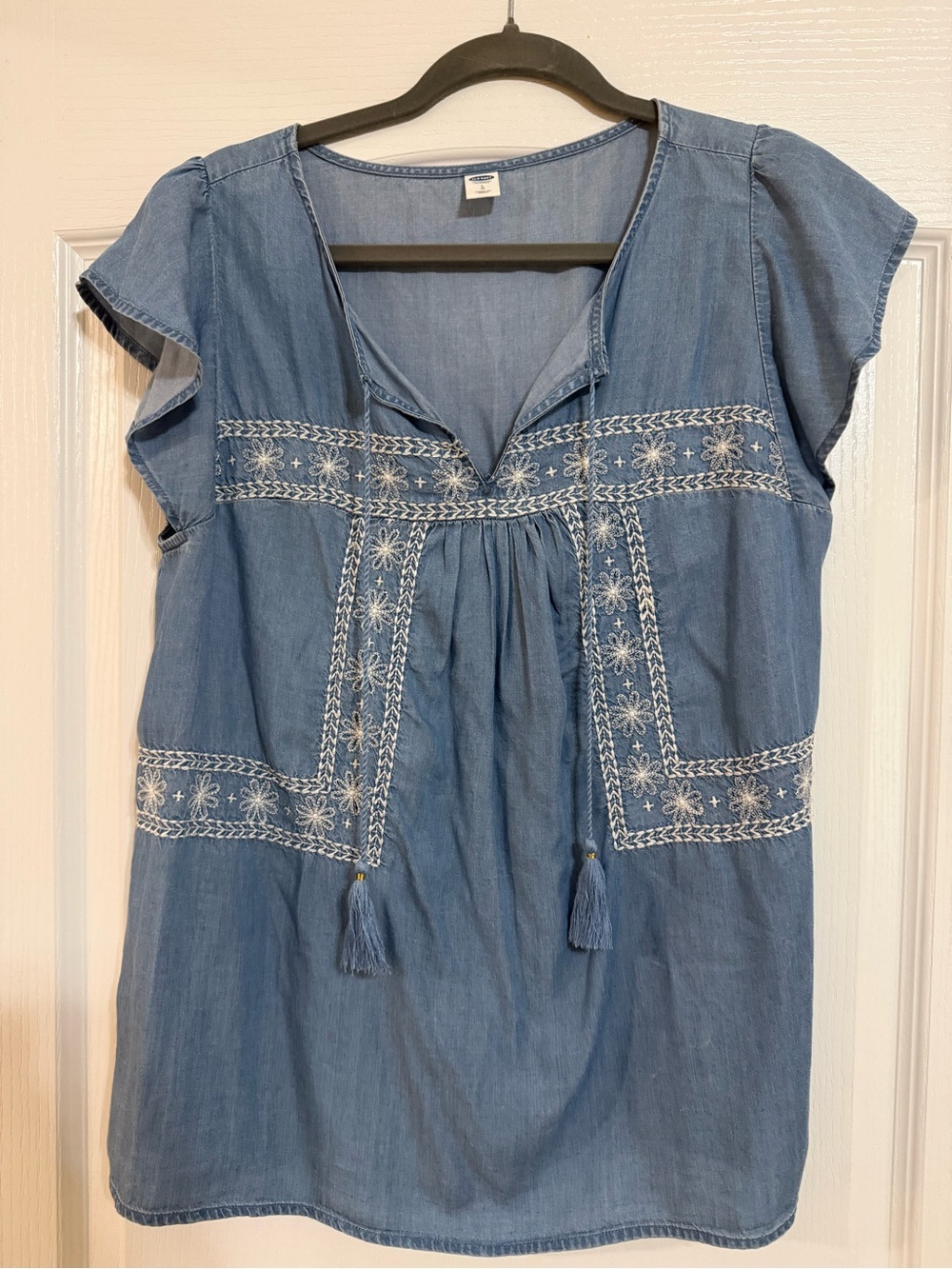 Old Navy Light Blue Chambray Top